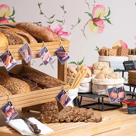 Отель Thon Spectrum